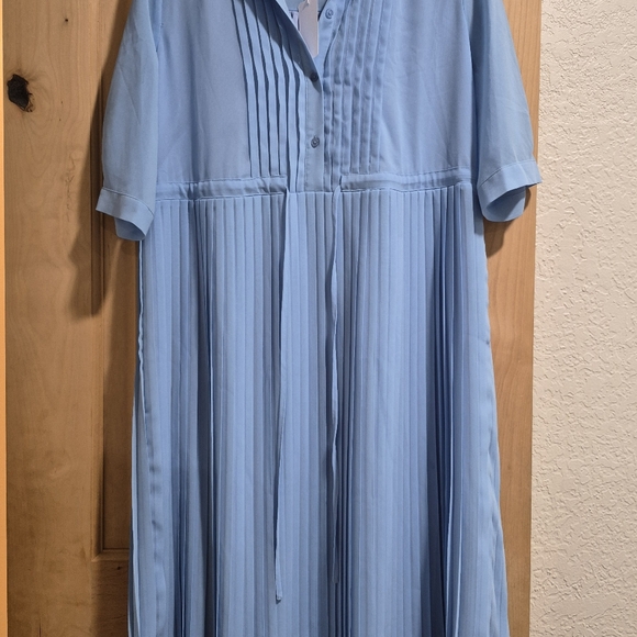 Chic Long Sleeve Blue Pleated Dress - Picture 9 of 9